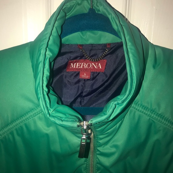 VEST - Picture 1 of 3